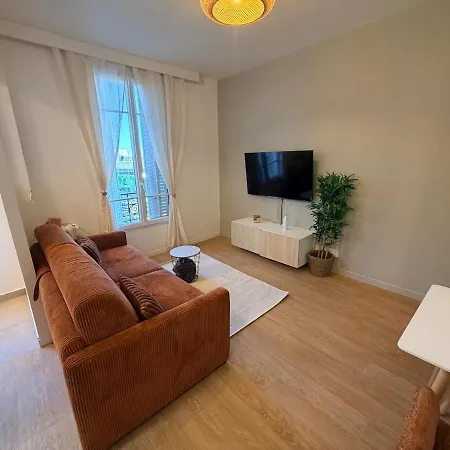 Apartment Le Cocon Maesha A Deux Pas De Paris Clichy